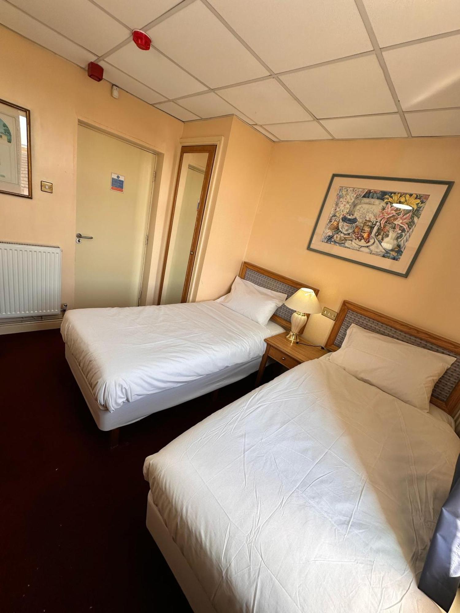 Hotel Throstles Nest 3*
